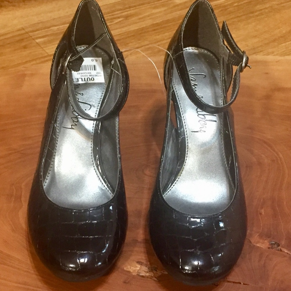 🌻3/$20 NWT Sam & Libby Black Pumps Snakeskin - Picture 1 of 5